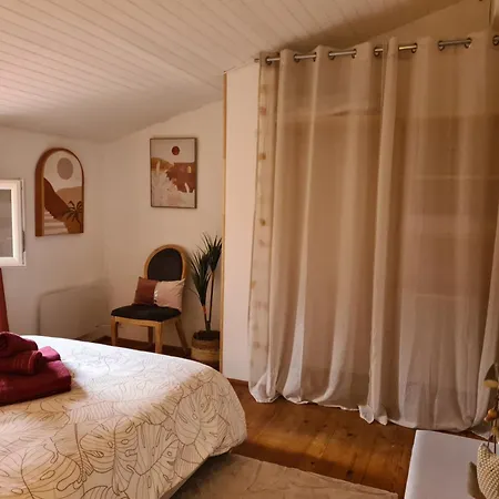 Maison 6 Pers, Parking Et Jardin Prives, Cite A Pied, Tres Calme *